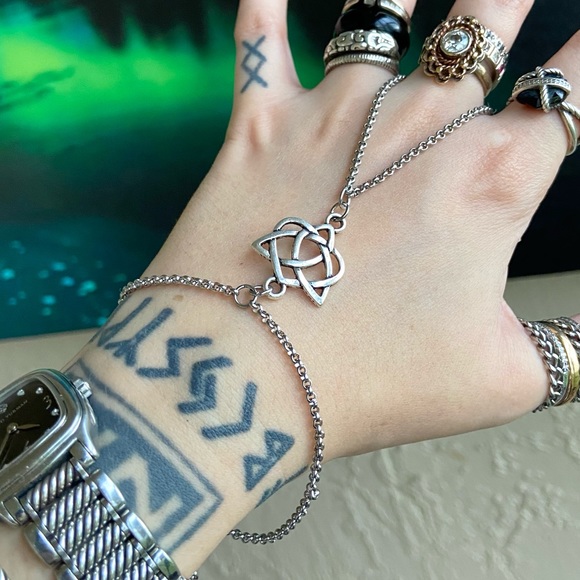 π΄ SALE ! red dot items are 2 for $25 . Bundle more than 3 and its $10 each π - Picture 6 of 13